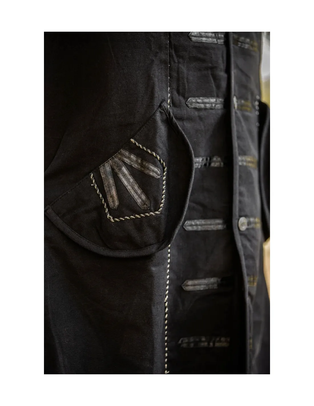 Abrigo de pirata negro modelo Edward