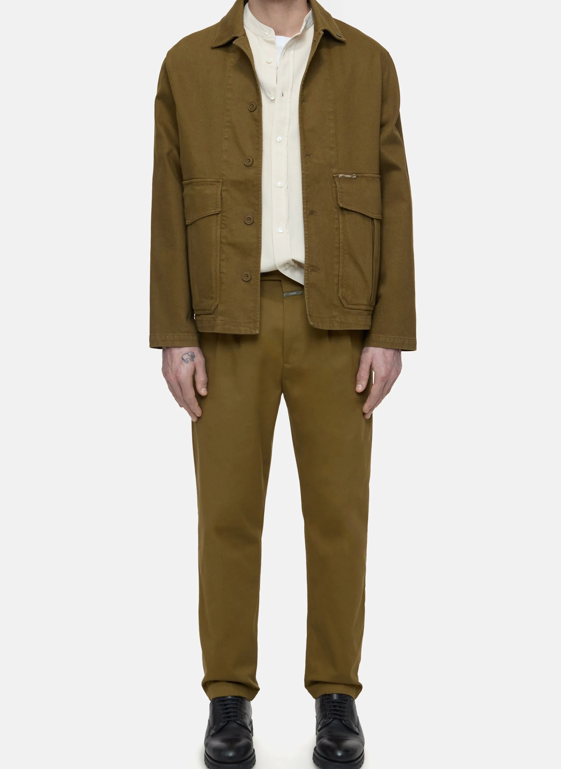 BERGEN  CHINO EN SARGA DE ALGODóN ELáSTICO EN DORADO