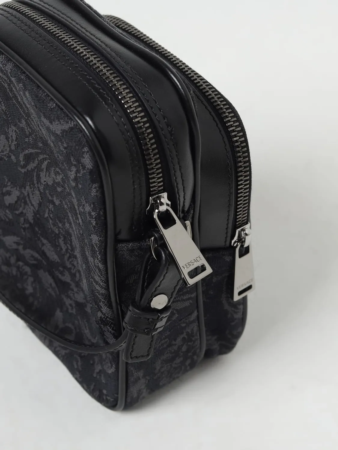 Bolsos hombre Versace