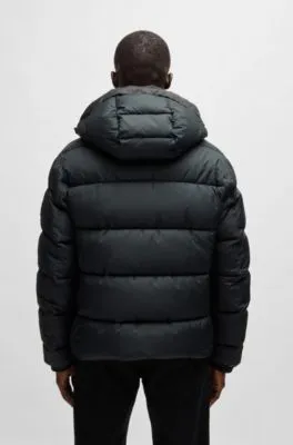 Chaqueta acolchada regular fit en tejido repelente al agua
