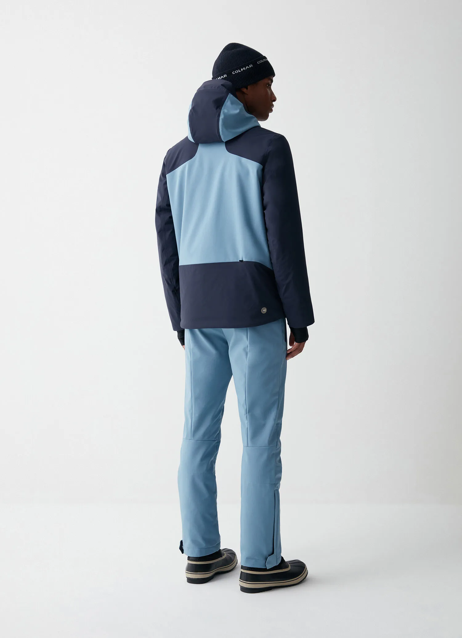 Chaqueta de esquí elástico con bolsillo trasero