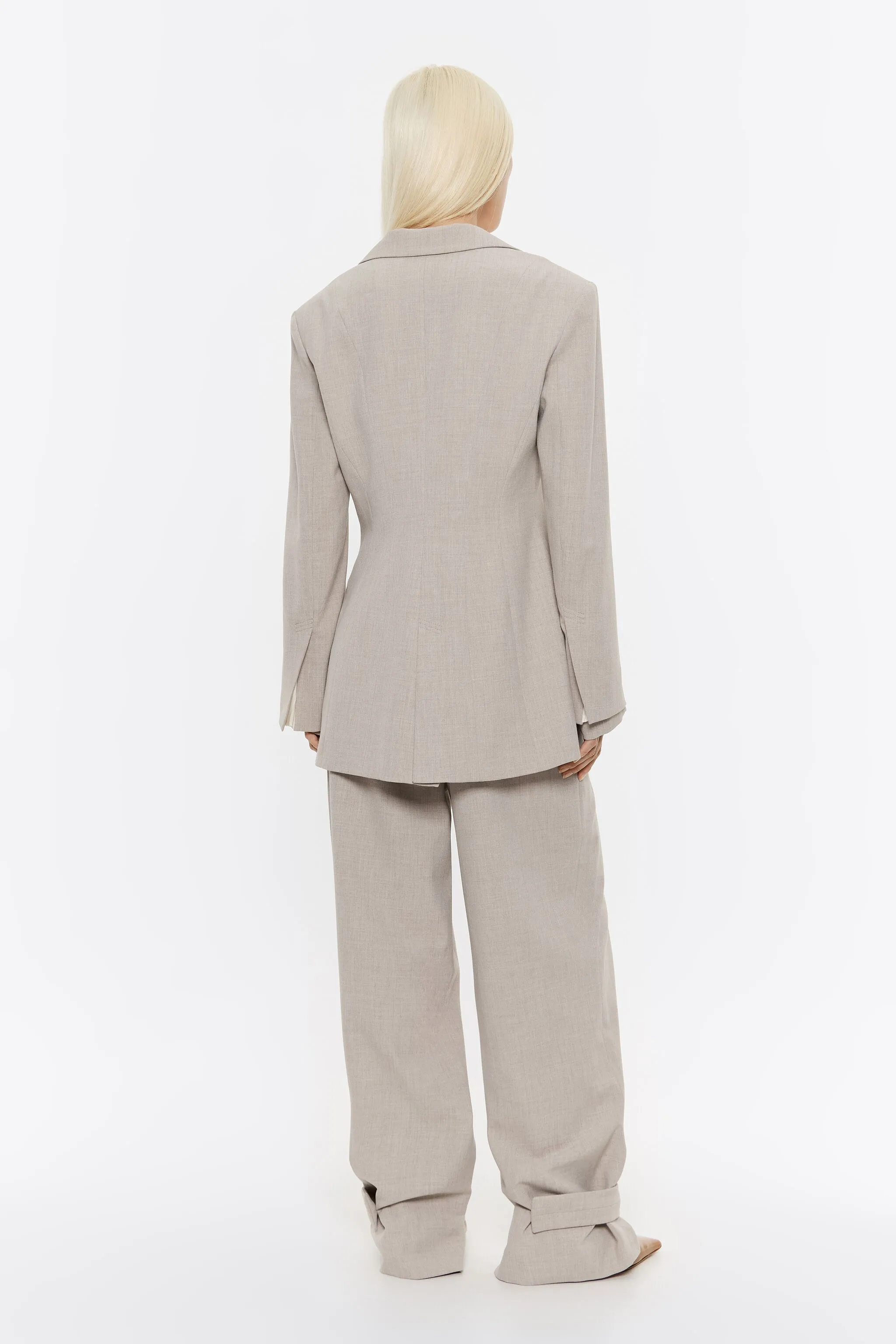 Chaqueta sastre ajustada beige