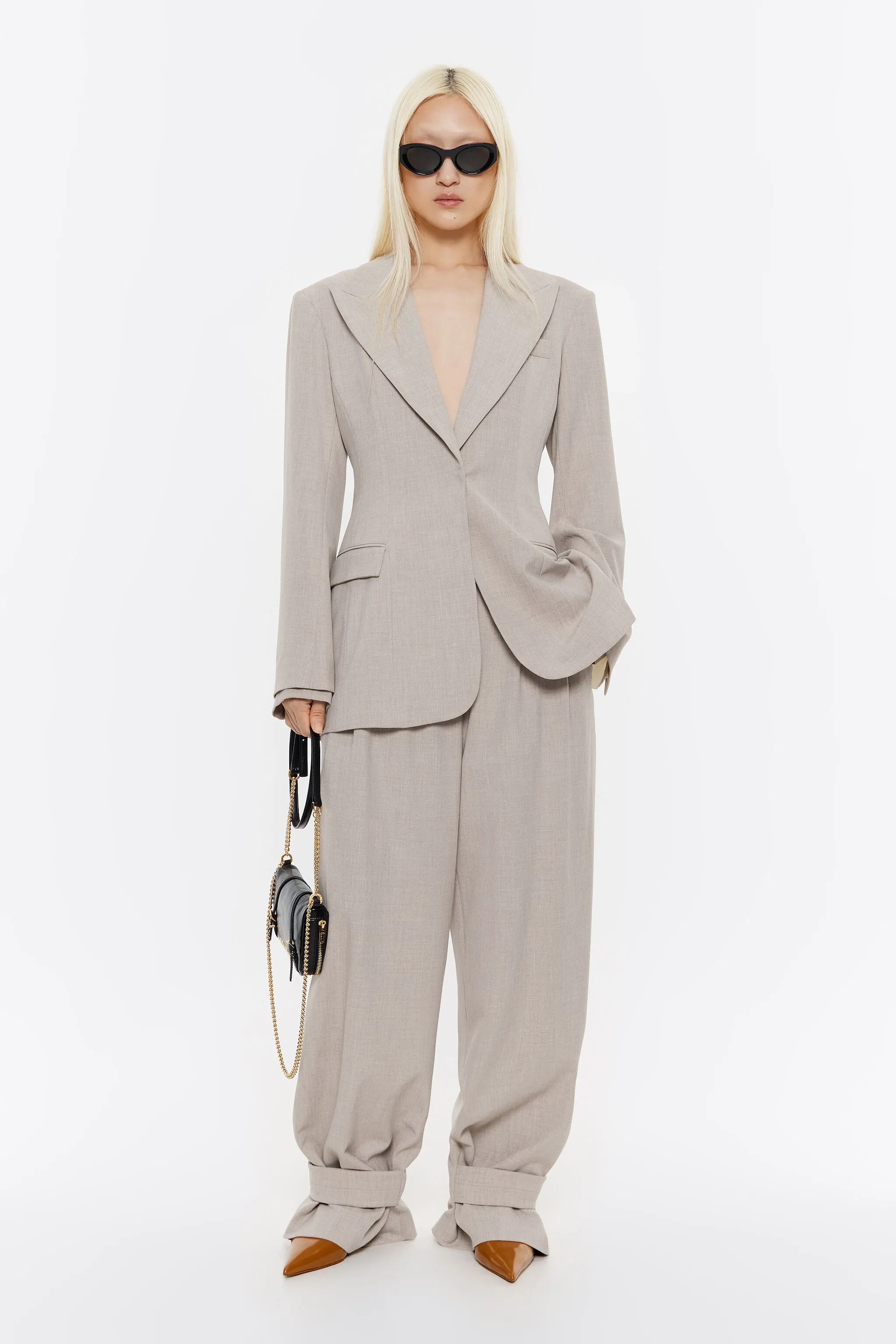 Chaqueta sastre ajustada beige