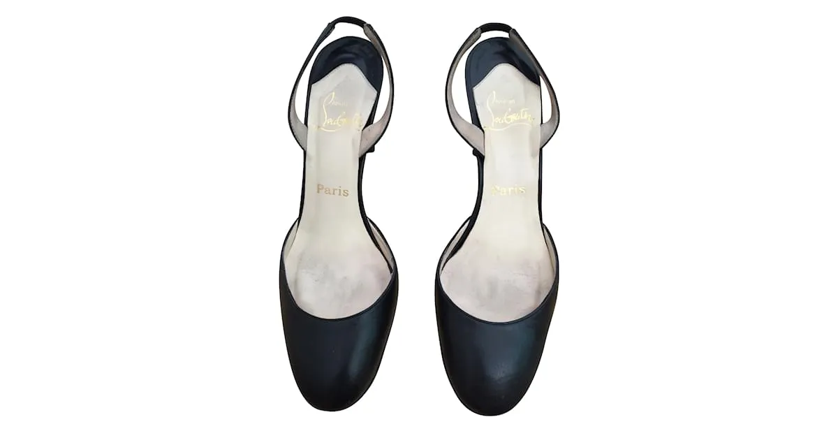 Christian Louboutin Tacones Negro 