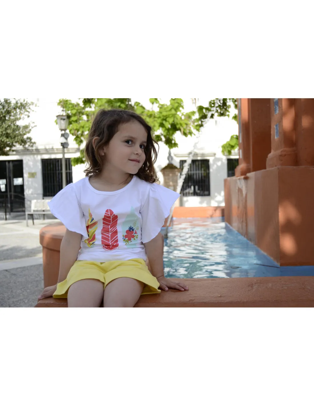 Conjunto para niña tres Plumas amarillo
