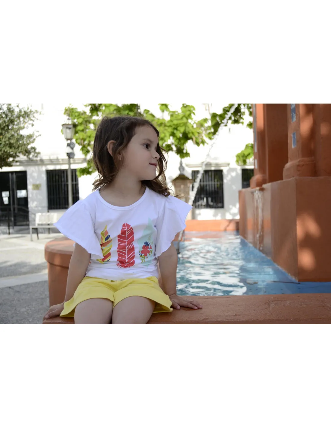 Conjunto para niña tres Plumas amarillo