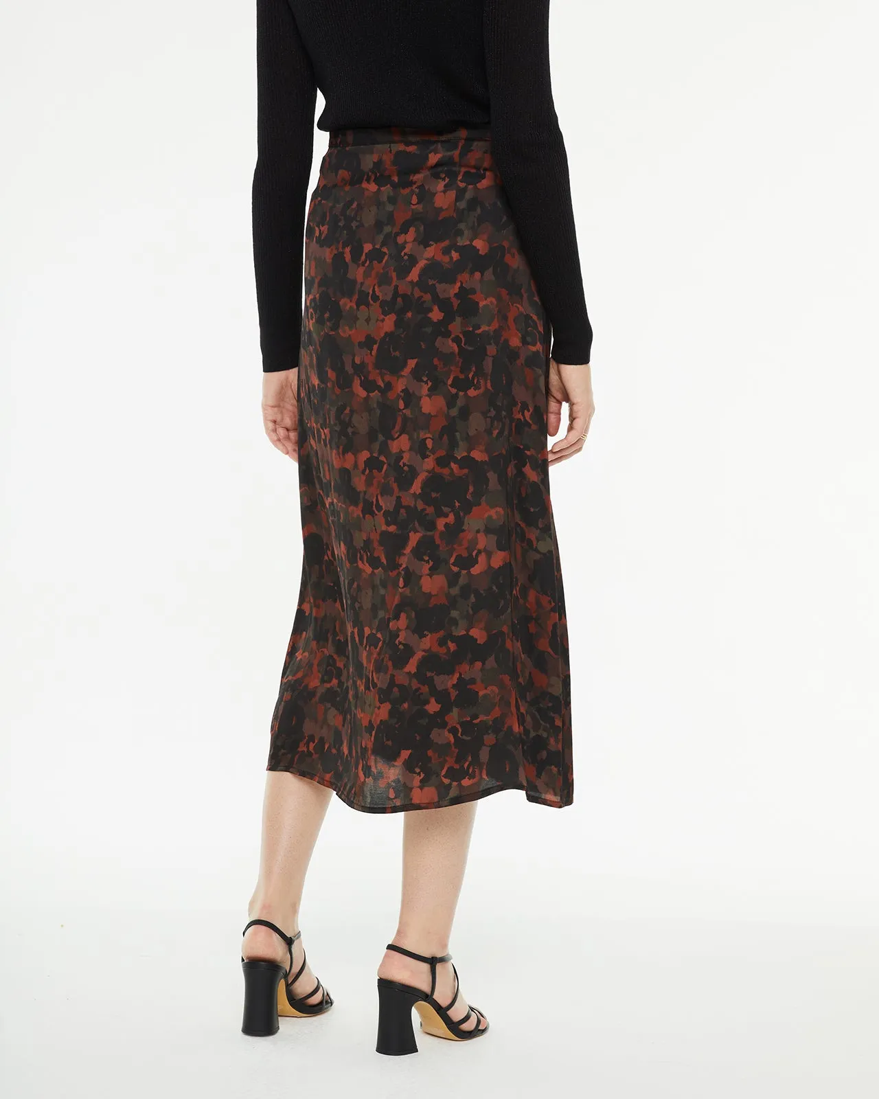Falda midi estampada evasé con cremallera invisible