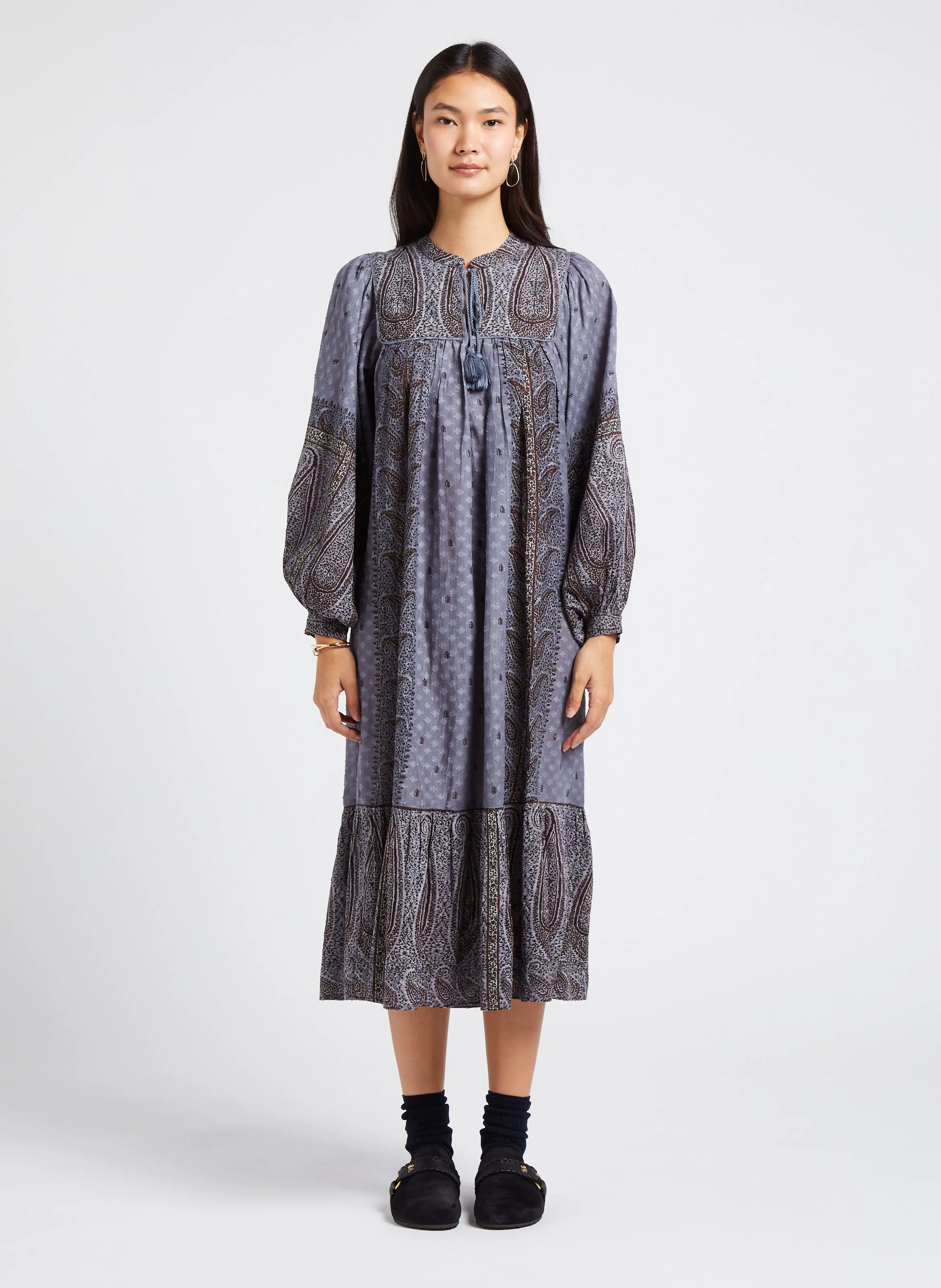 HIDA  VESTIDO MIDI DE ALGODóN ESTAMPADO CON CUELLO TUNECINO EN GRIS