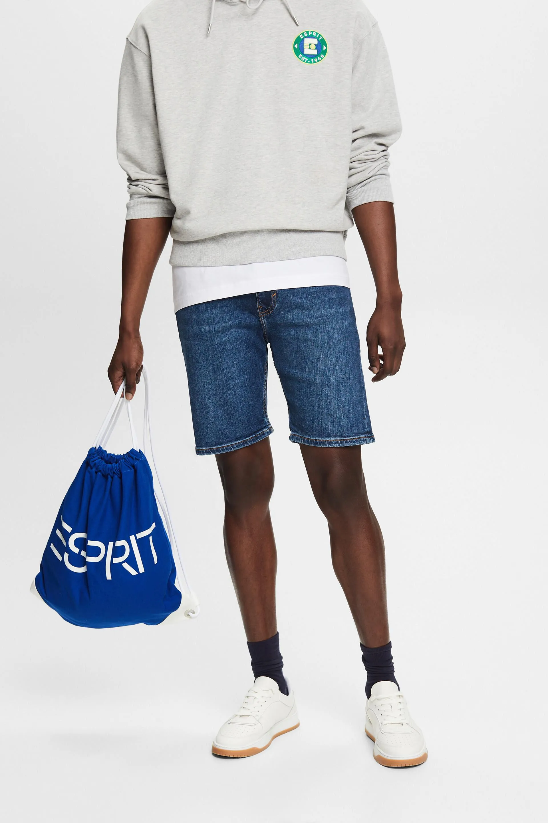 Jeans cortos mid rise straight