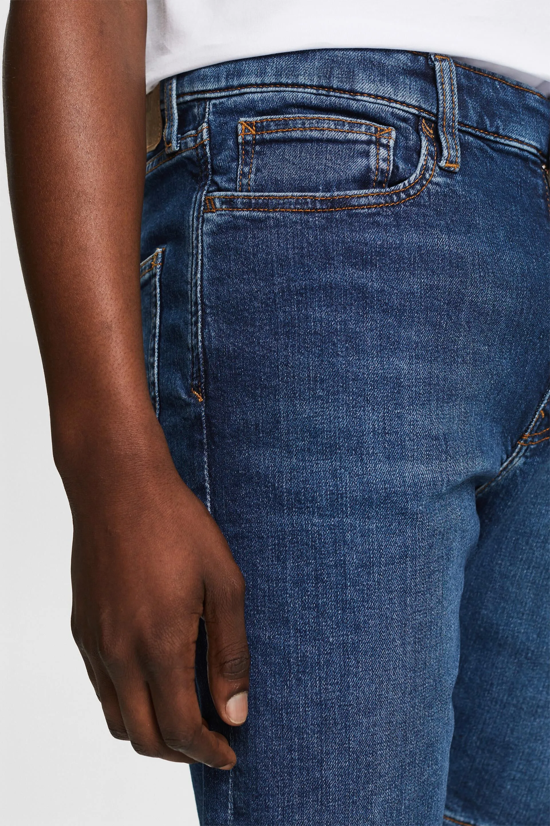 Jeans cortos mid rise straight
