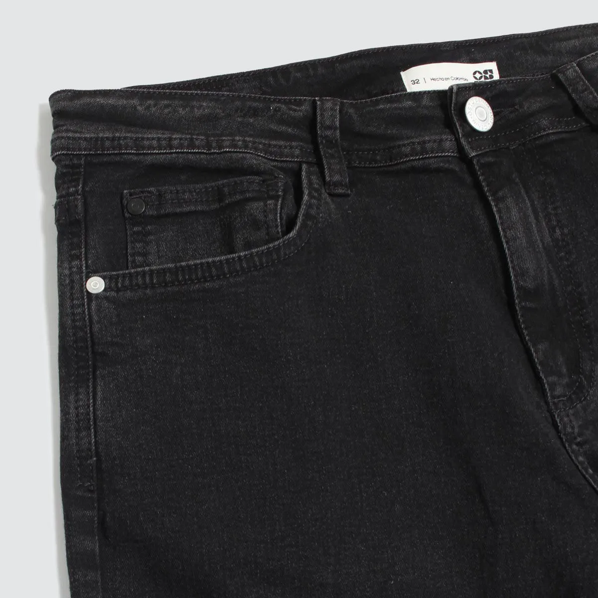 Jeans Slim Tono Negro