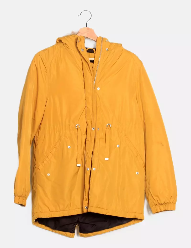Lefties Parka amarilla acoclhada