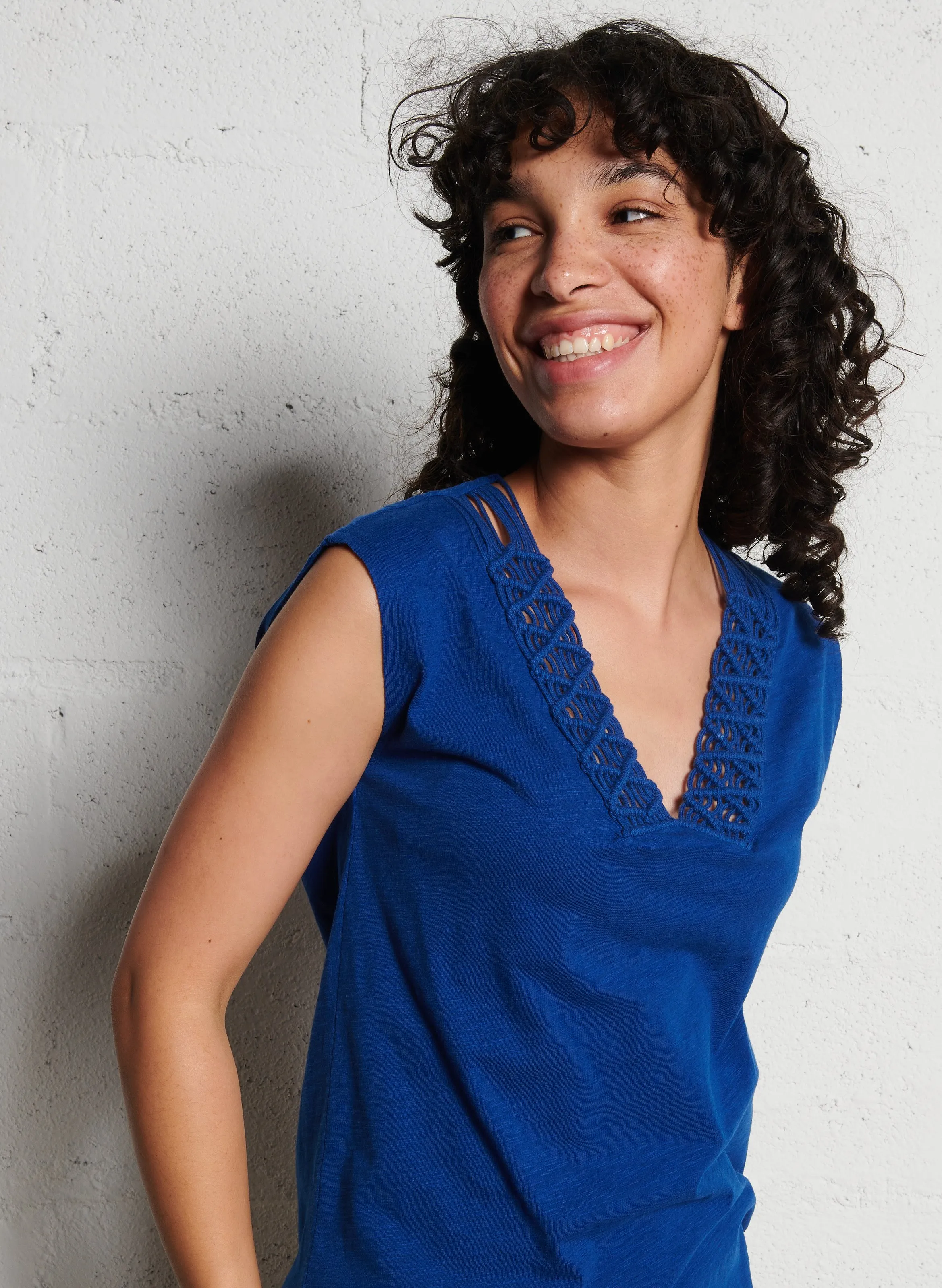 MAISON 123 DREW  CAMISETA SIN MANGAS OVERSIZE CON CUELLO EN V DE ALGODóN EN AZUL