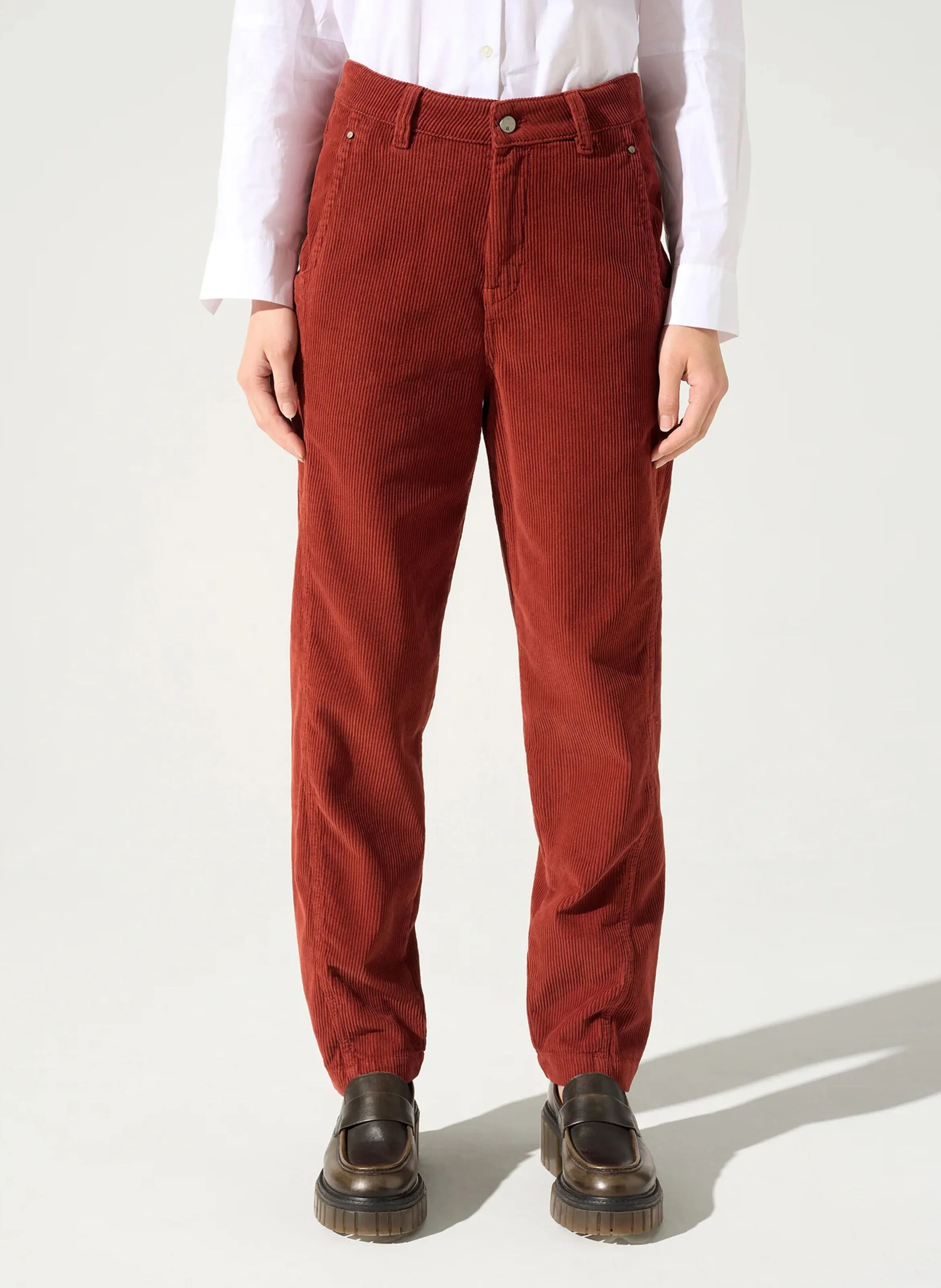 MARA  PANTALóN MOM DE ALGODóN EN ROJO