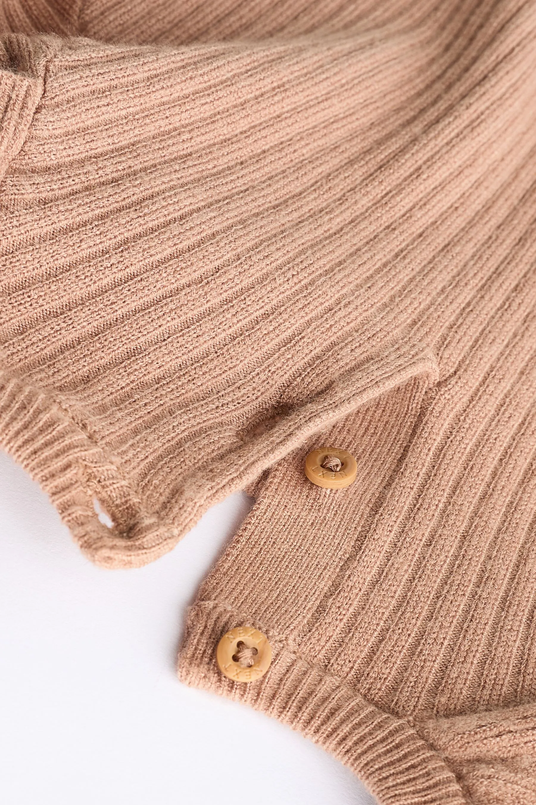 MARRóN VISóN  KNITTED BABY JUMPER & LEGGINGS SET (0MTHS3YRS)