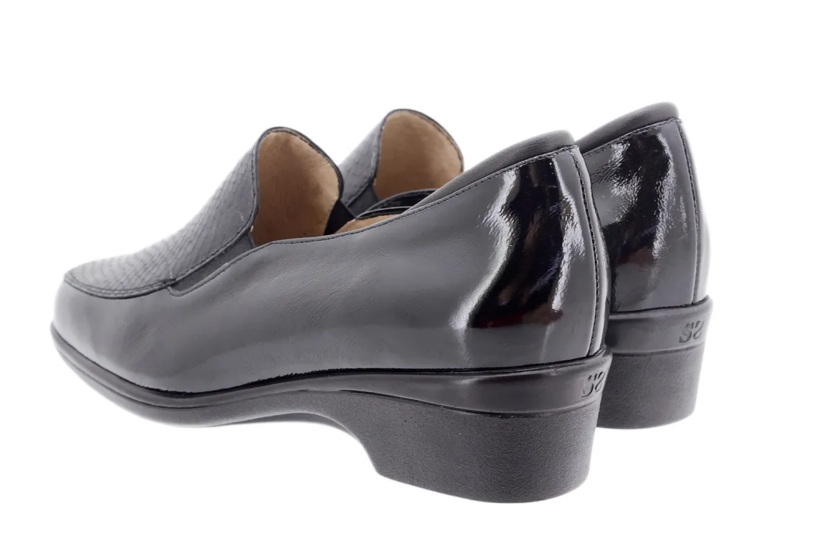 Moccasin Black Patent
