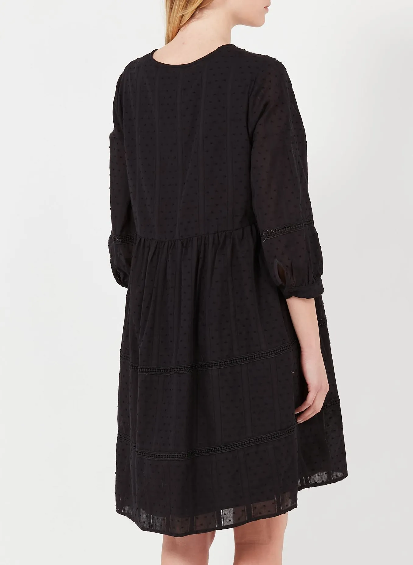 OBJGEILLIS 3/4 DRESS NOOS  VESTIDO CORTO DE ALGODóN BORDADO CON CUELLO DE PICO EN NEGRO
