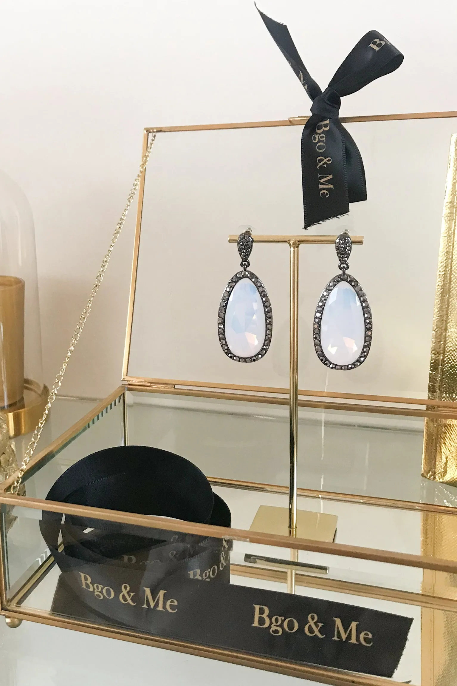 Pendientes gata ópalo TARA Sample Sale