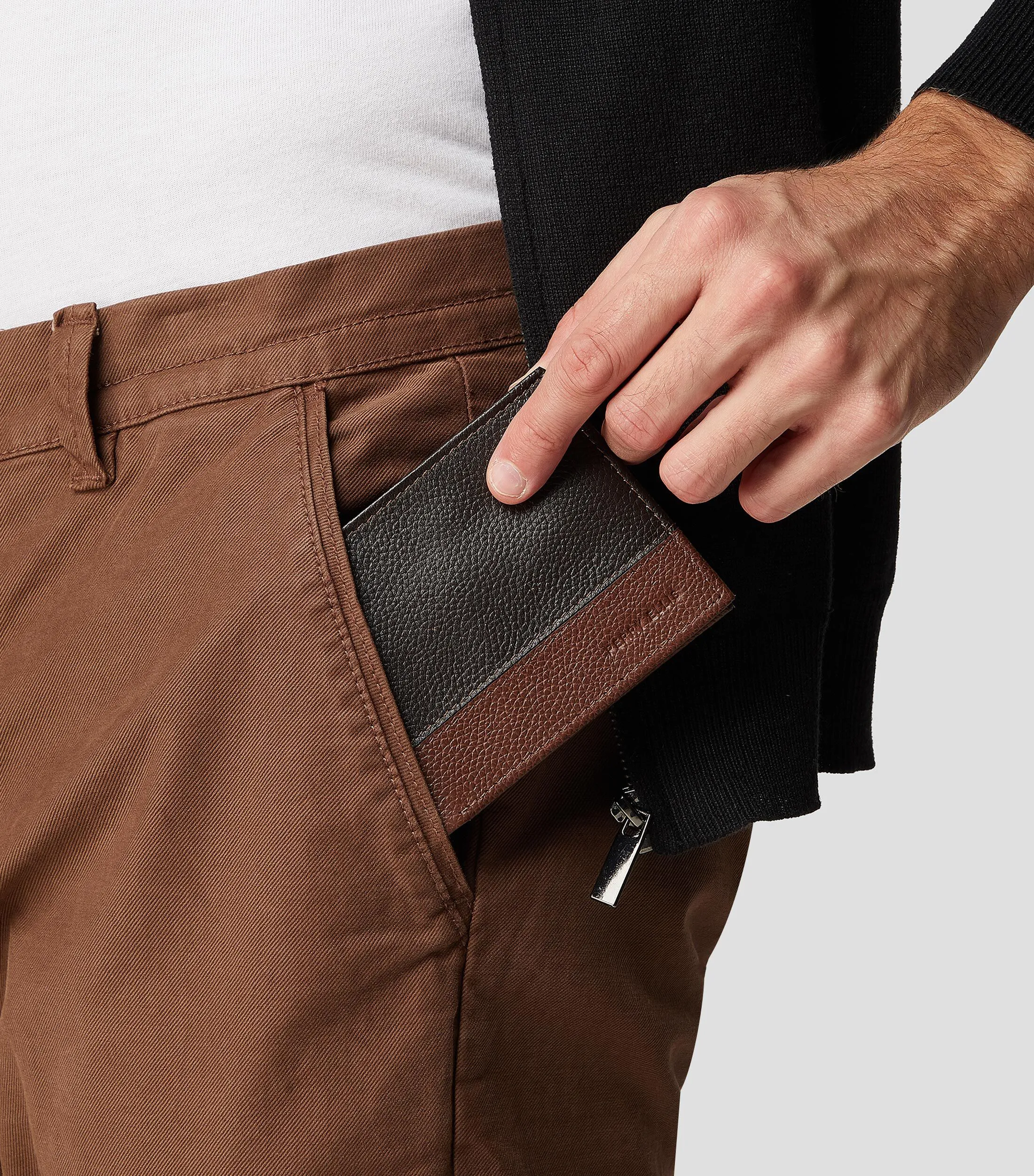 Perry Ellis Cartera bifold en piel texturizada Hombre