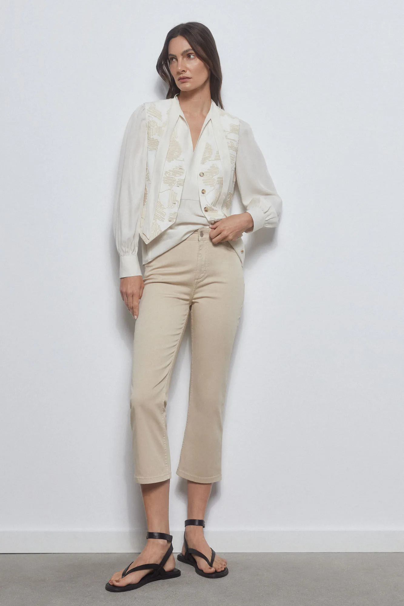 Straight leg capri jeans