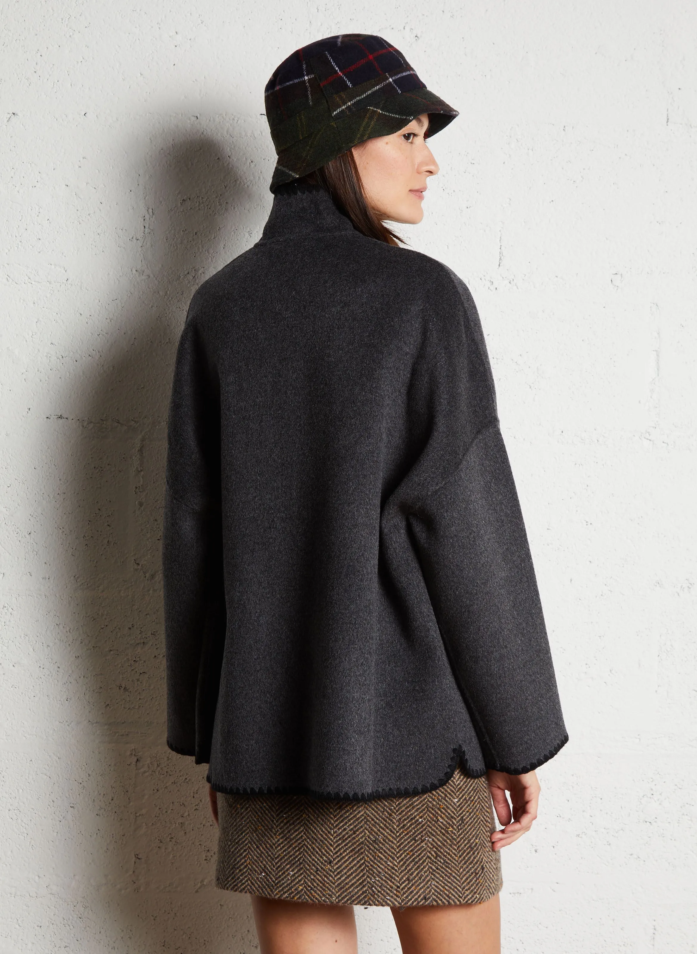 VALENTINE  CHAQUETA DE CUELLO ALTO AMPLIO DE LANA MEZCLADA EN GRIS