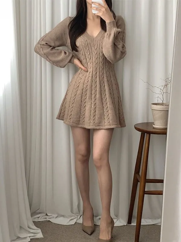 Vestido suéter de manga larga con cuello en V